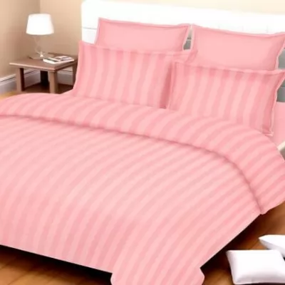 Swing Pink Double Bedsheet with 2 Pillow Covers